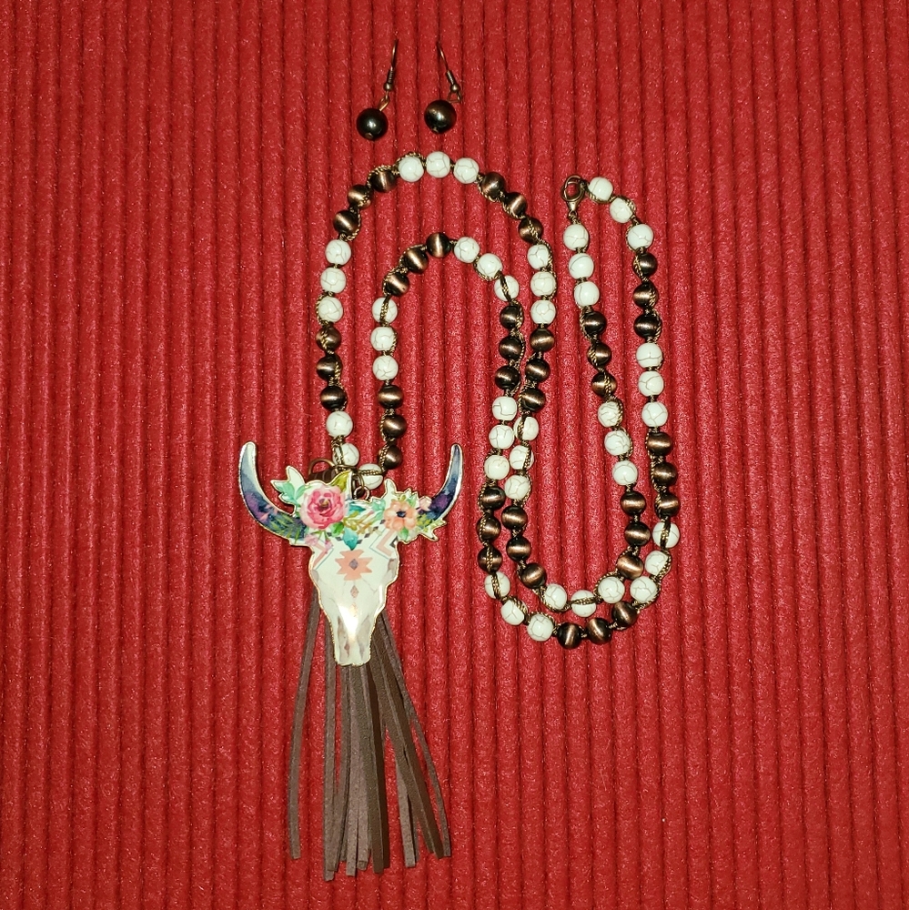 White Floral Steer Skull Tassel Necklace Set